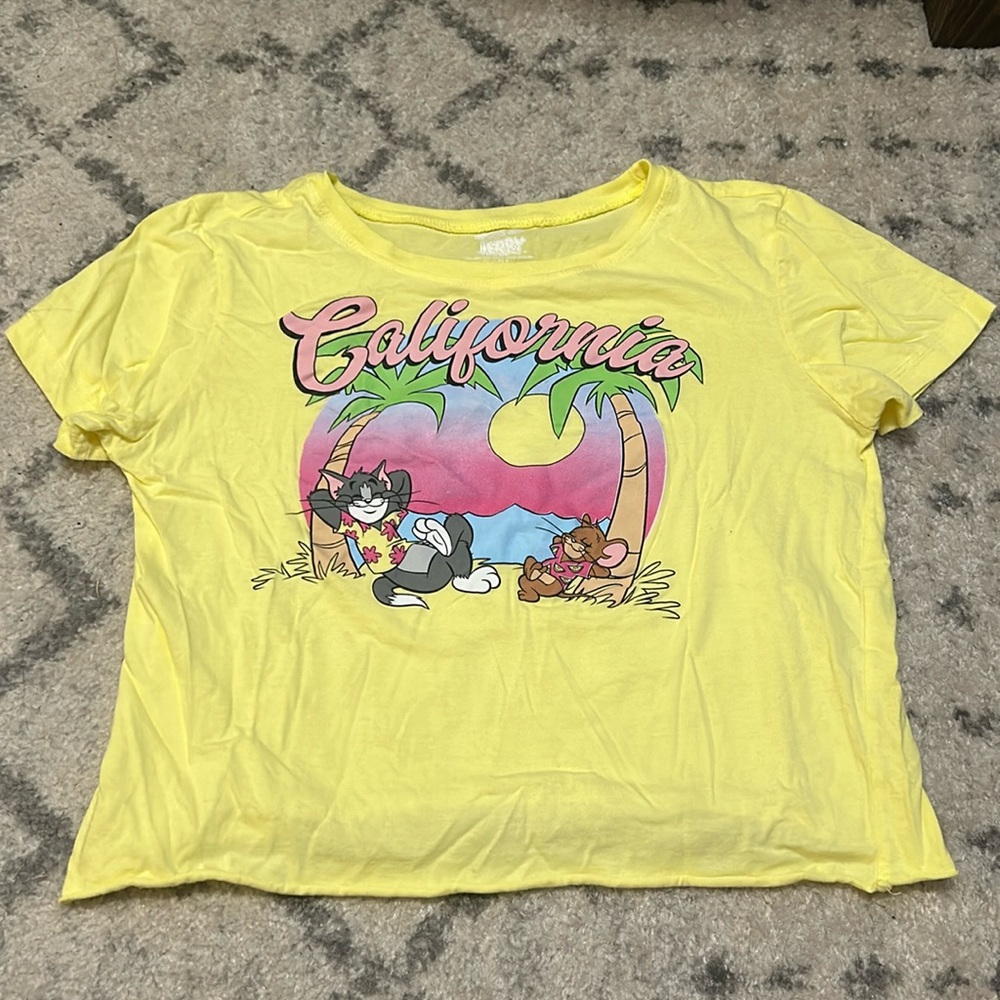 Juniors Tom and Jerry crop top SIZE LARGE